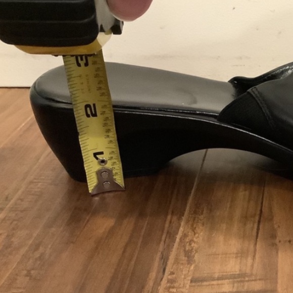 Black Leather Sandals - Picture 3 of 3